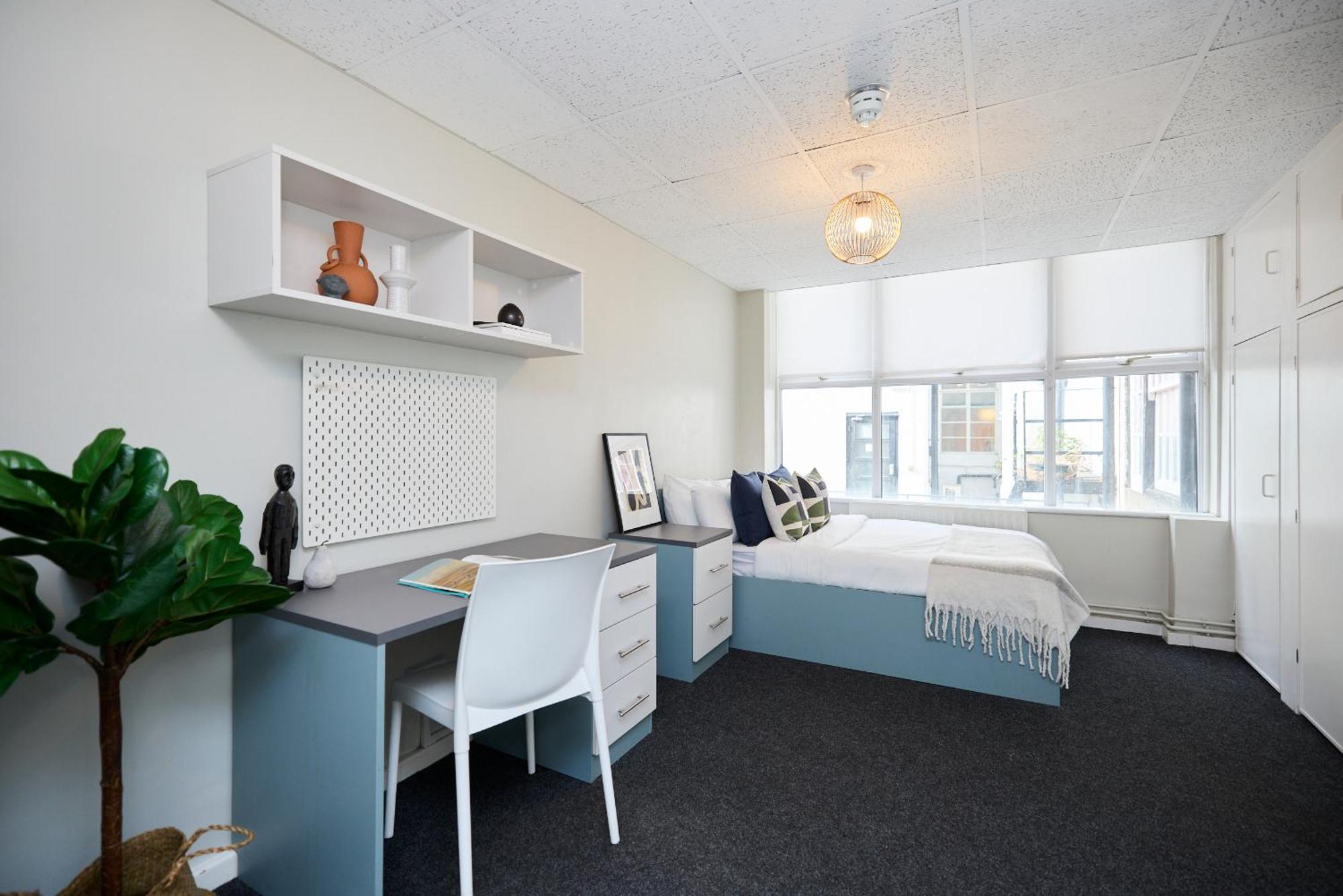 Louise House Hostel Лондон Экстерьер фото
